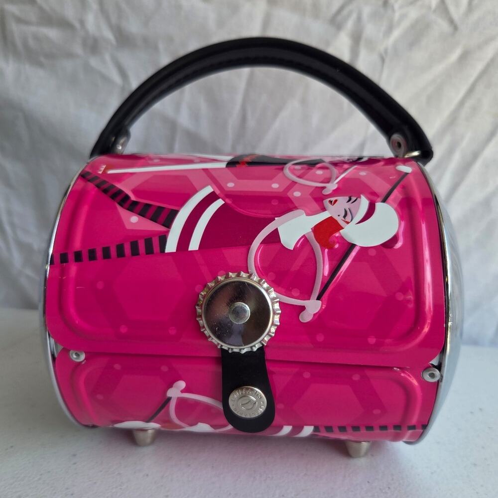 Little Earth Golf Purse SUPER RARE, pink, like new